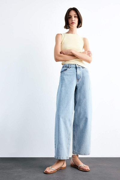 DeFacto Pantaloni din denim cu croi larg și descheiat F7501AX25SM