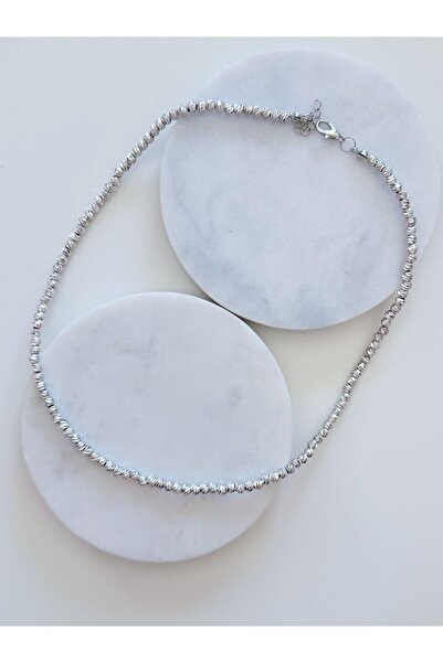 CHARMLUCKY Dorica Heel Necklace