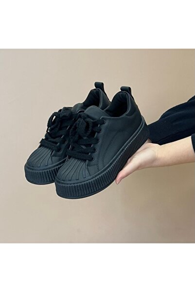 Craftique Siyah Kadın Sneaker Düz Taban Şık ve Rahat Bağcıklı Hafif Günlük Kullanım Spor Ayakkabı