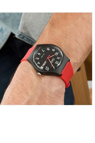 Q&Q Original 2 Years Warranty Waterproof Daily Functional Watch with Calendar