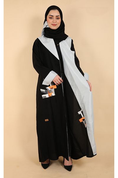 Stylish Kuwaiti abaya wrap in black and gray with beaded inserts