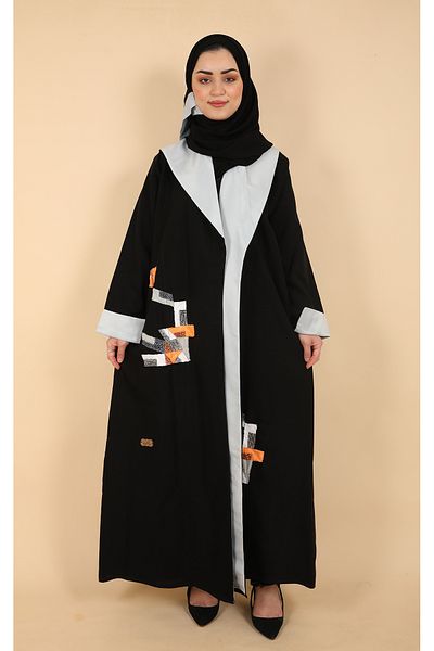 Stylish Kuwaiti abaya wrap in black and gray with beaded inserts