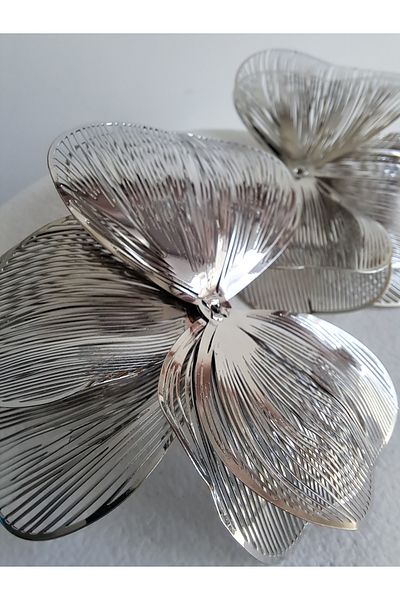BHR AKSESUAR Silver Big Half Flower Earrings
