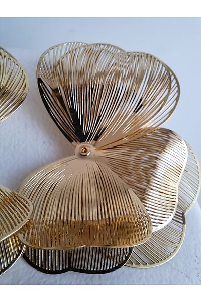 BHR AKSESUAR Gold Big Half Flower Earrings