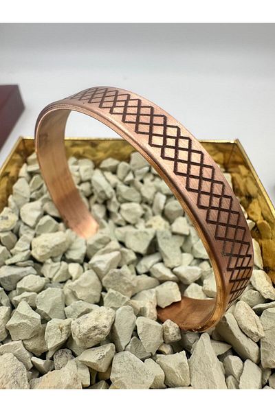 KAVELE Raw Pure Copper Diamond Motif Zeolite Sand Copper Bracelet - in Gift Box