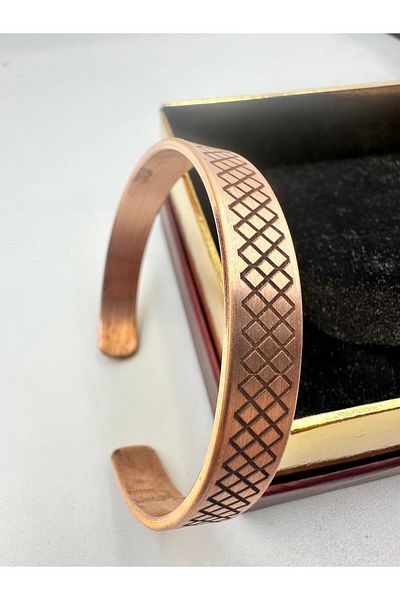 KAVELE Raw Pure Copper Diamond Motif Copper Bracelet - in Gift Box