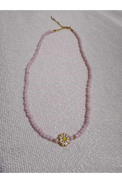 MODA MANANI Elegant Necklace with Dusty Pink Daisy Detail
