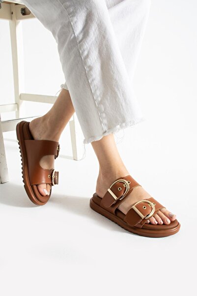 diclepolat Γυναικείες παντόφλες Mılana Taba με δύο αγκράφες με επίπεδη σόλα