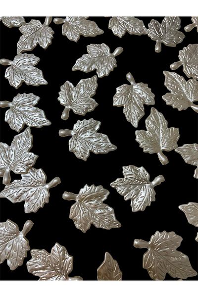312 KONSEPT 20 Pcs White Pearlescent Leaf 35 mm Acrylic Beads