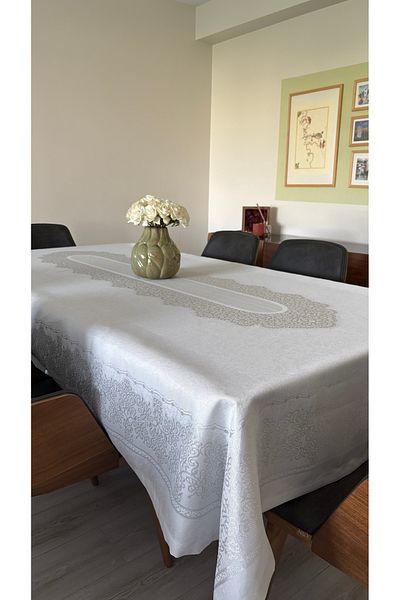 homease Toledo Jacquard Waterproof Worry-Free Tablecloth – Panel Patterned