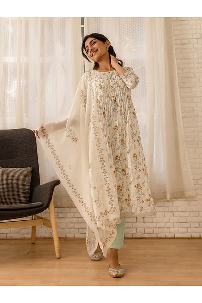 DW By Styli Floral Printed A-Line Kurta with Trousers and Dupatta Set