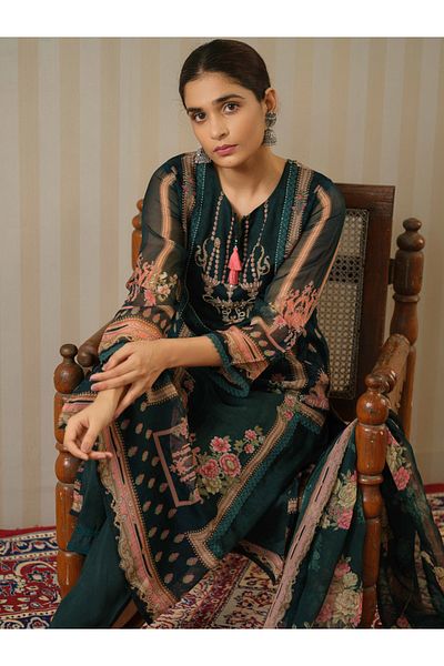 DW By Styli Floral Printed Tie-Up Neck Organza Kurta and Trouser with Dupatta Set