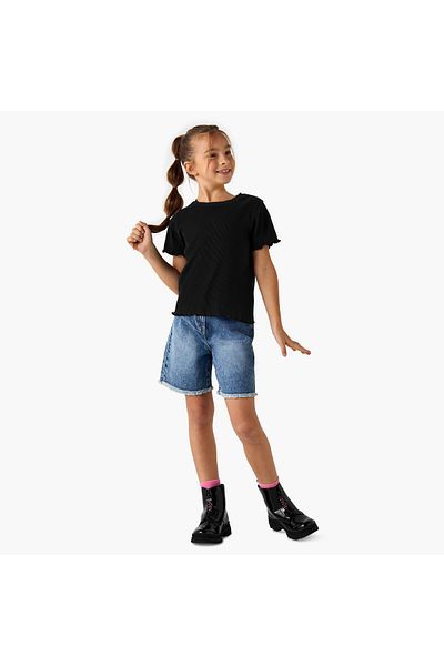 Juniors Solid Denim Shorts with Pockets and Frayed Hem