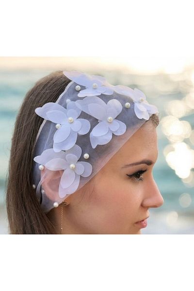 OEM Wedding veil for bride with embroidery and pearls