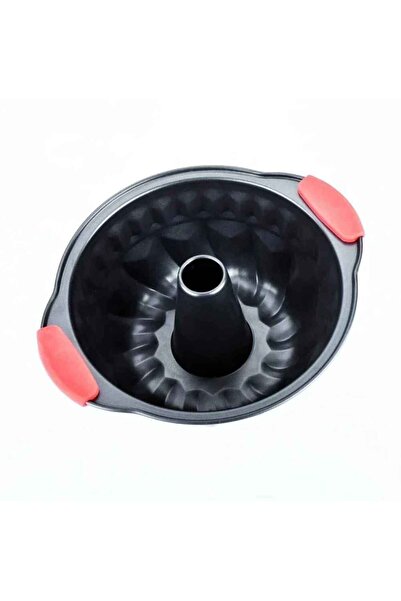 CME Cake pan with a column and a silicone handle