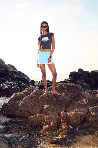 Bershka İşlemeli mini etek