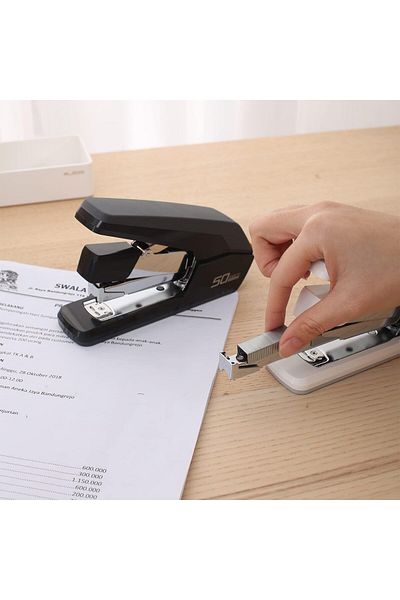 Deli Effortless Stapler 50 Sheets (24/6,26/6,24/8)