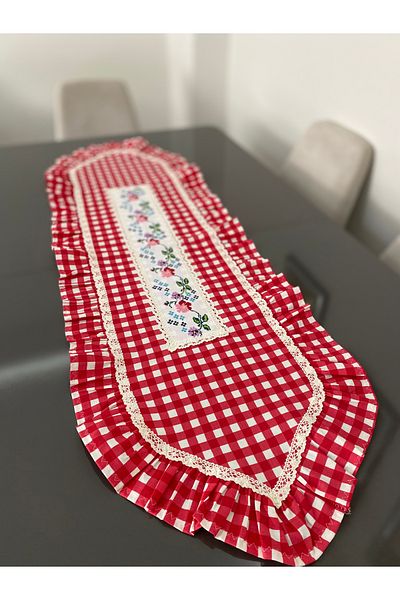 Parla Life Red Gingham Cross Stitch Ruffled Runner (Cross Stitch Patterns Vary)