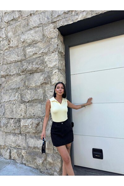 aytenli Polo Neck Zero Sleeve Basic Modal Blouse