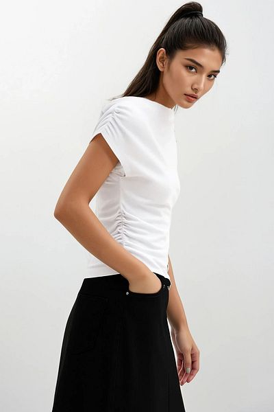 VAGGON White Gathered Shoulder Viscon Knitted Blouse
