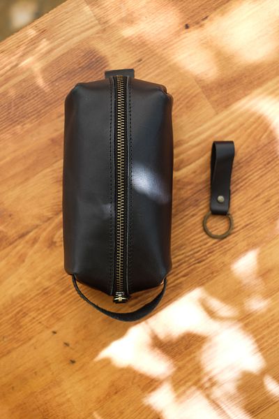 naft Voyager - Hakliki Leather Practical Handbag - Doppkit - Black - Keychain Gift Set