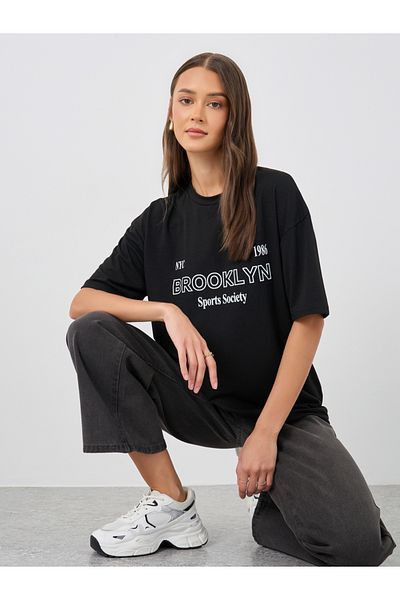 Styli Slogan Print Round Neck Oversized T-Shirt