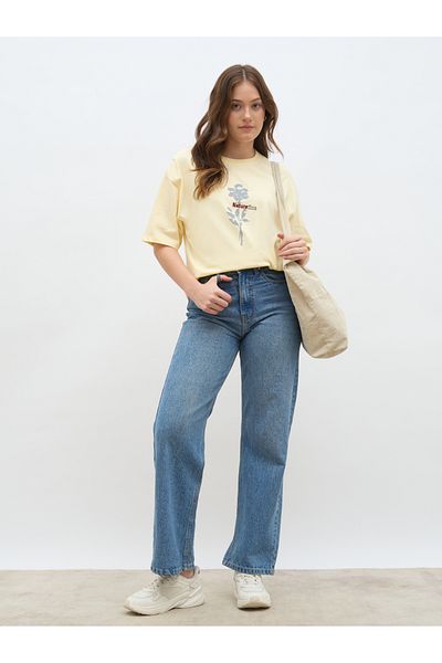 Styli Graphic Print Oversized T-Shirt