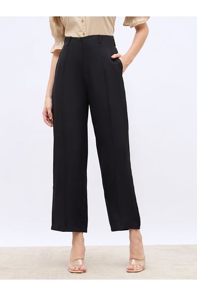 Styli Solid Tapered Fit Pants with Pintuck Detail