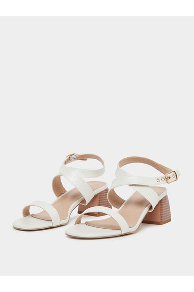 Styli Criss Cross Buckle Detail Block Heel Sandals