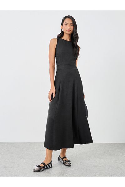 Styli Solid Sleeveless Round Neck A-Line Midi Dress
