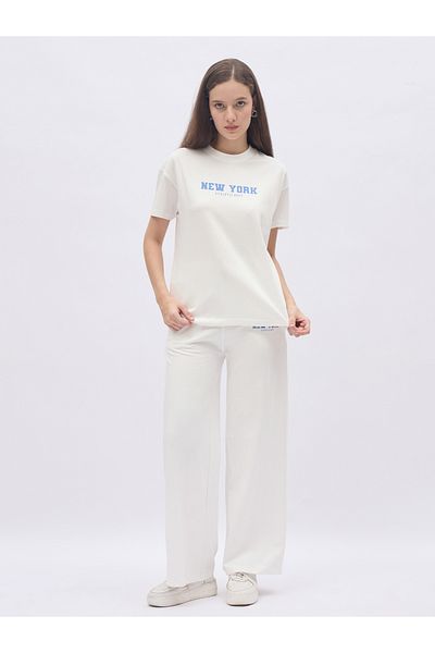 Styli Off White Slogan Print Boxy T-Shirt and Wide Leg Joggers Co-Ords