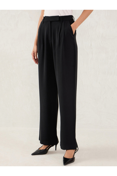 Femmella By Styli Women Black Straight Fit Trousers