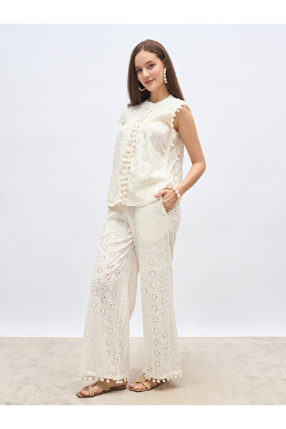 Styli Off White Sleeveless Schiffli Top and Pants Co-Ords