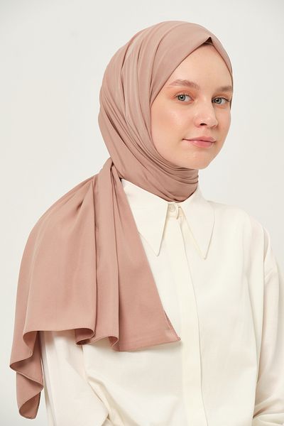 Madame Polo Plain Twil Shawl Mink Non-Slip Wrinkle-Free Fabric