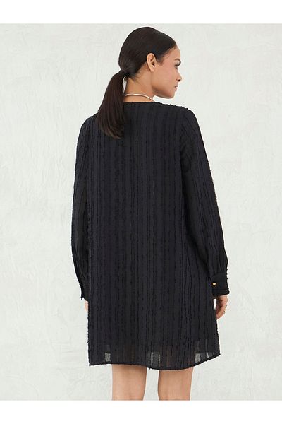 Femmella By Styli Black Textured Notch Neck Shift Mini Dress