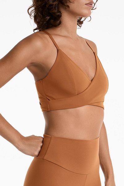 Oysho Medium-support Comfortlux crossover sports bra with cups