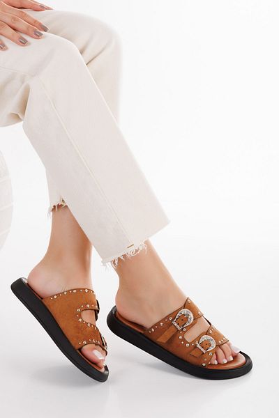 PASSAGE SHOES شبشب نسائي بحزام مزدوج ومزين بمشبك ومشبك 6331 TABA