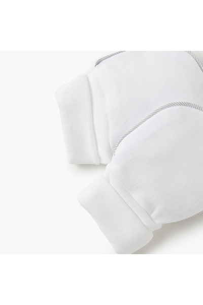 giggles Piping Detail Mittens