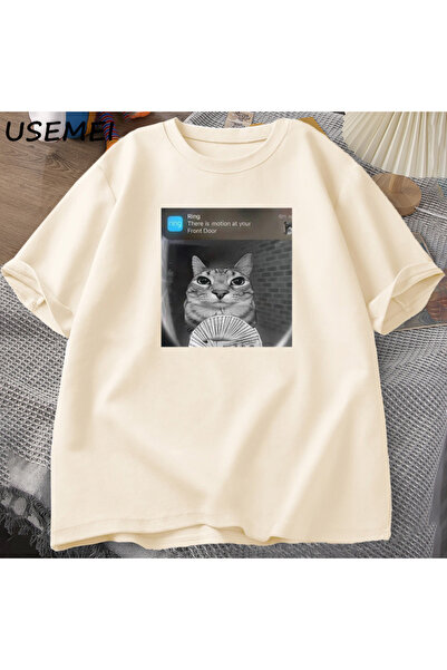 Tarzsokak Există mișcare la ușa ta de la intrare Tricouri amuzante cu meme-ur...