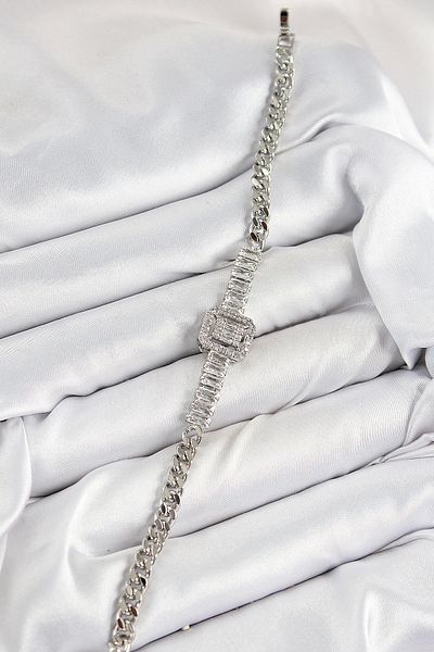 Clariss Brass Zircon Stone Waterway Detailed Baguette Model Silver Color Women's Bracelet