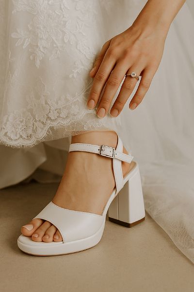 DİVOLYA Bello White Skin (9 cm τακούνι) Παπούτσια με τακούνι πλατφόρμας casual