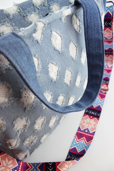 İLKYAZ Țesătură din denim cu model Curea coloană colorată Albastru Geantă de umăr pentru femei de mărime medie 27x25x10 cm