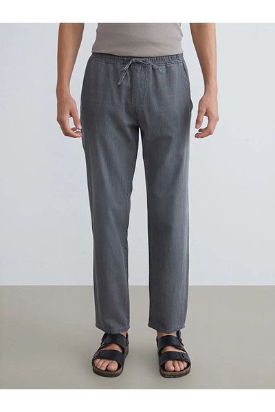LC Waikiki بنطال جينز رجالي من LCW Jeans Anthracite 700 ذو قصة مستقيمة