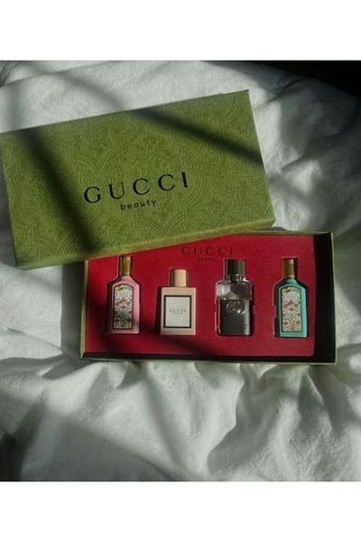 Gucci عطور قوتشي النسائي المميز 4 عبوات كل عبوة 30 مل