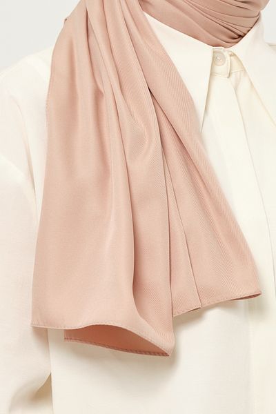 Madame Polo Plain Twil Shawl Beige Non-Slip Wrinkle-Free Fabric