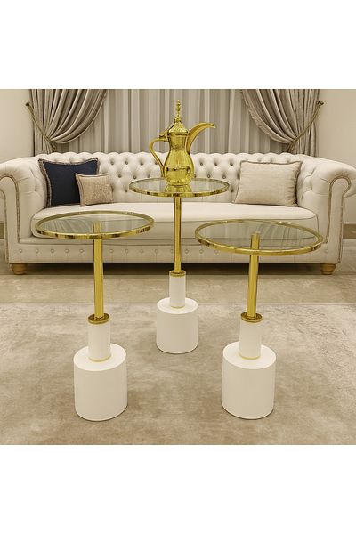 Gharaib Al Tuhaf طقم طاولات زجاجية دائرية بقاعدة معدنية فاخرة –3 قطع بتصميم فاخر