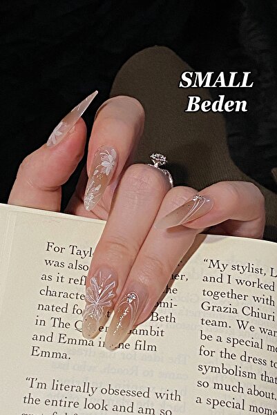 Easy Beauty SMALL Beden Uzun Stiletto 10 Adet Elmas İşlemeli Takma Tırnak Seti T078