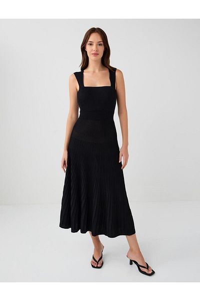 Jimmy Key Black Straight Cut Heart Neck Knitwear Dress