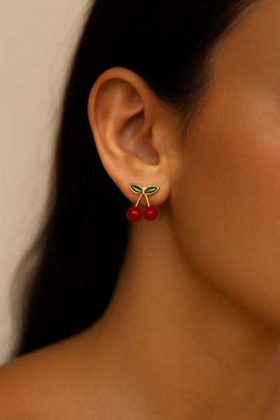 Butik Kiraz Figürlü Minik Şirin Küpe - Altın Renk Detaylı