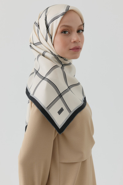 Tuğba Kare Çizgi Desenli Twill İpek Eşarp - Beyaz